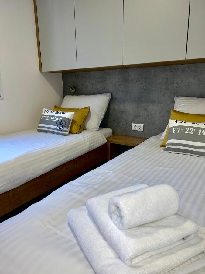Fjaka Luxury Mobile Home - Oaza Mira Camping Croatia Drage Exterior photo